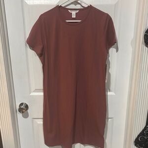 Athleta Women's Short Sleeve Top in mauve